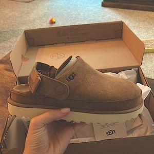 Gaoldenstar Clog UGGS 6.5